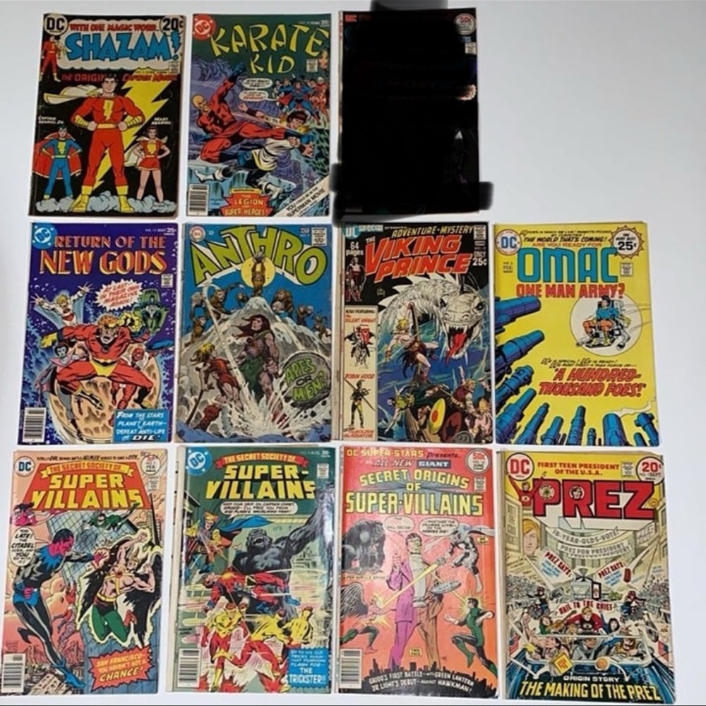 10 ASSORTED DC COMICS